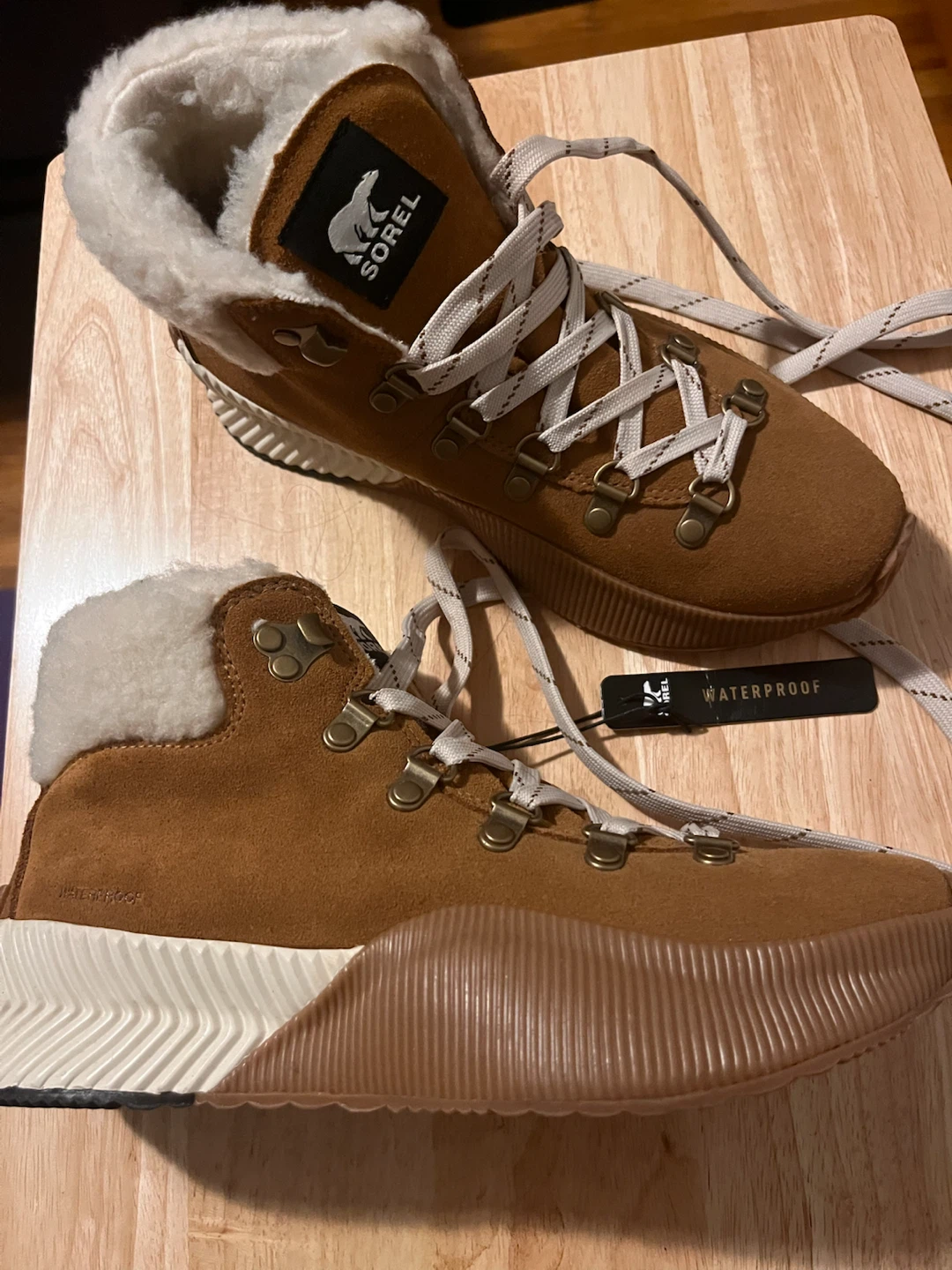 Brand NEW Sorel Waterproof Women Boots Size 7 - photo 4