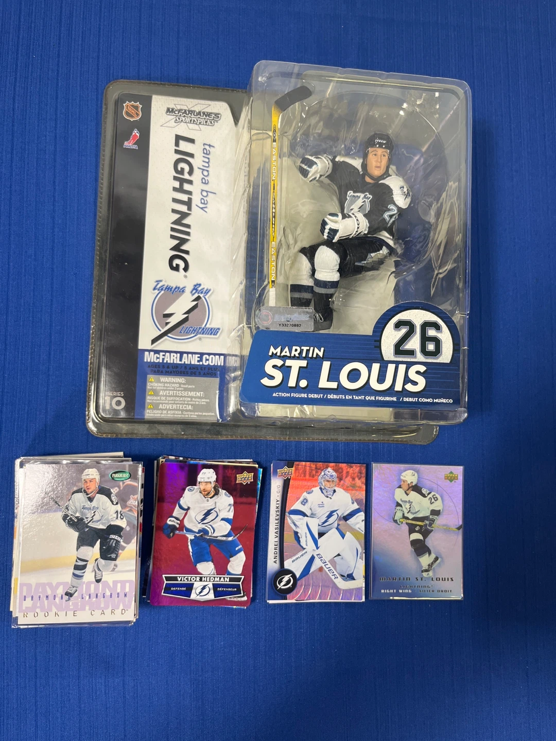 Martin St. Louis McFarlane Figure Bonus free cards