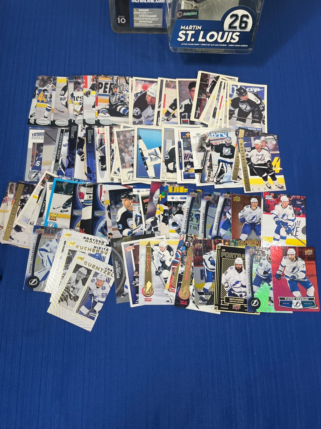 Martin St. Louis McFarlane Figure Bonus free cards - photo 3