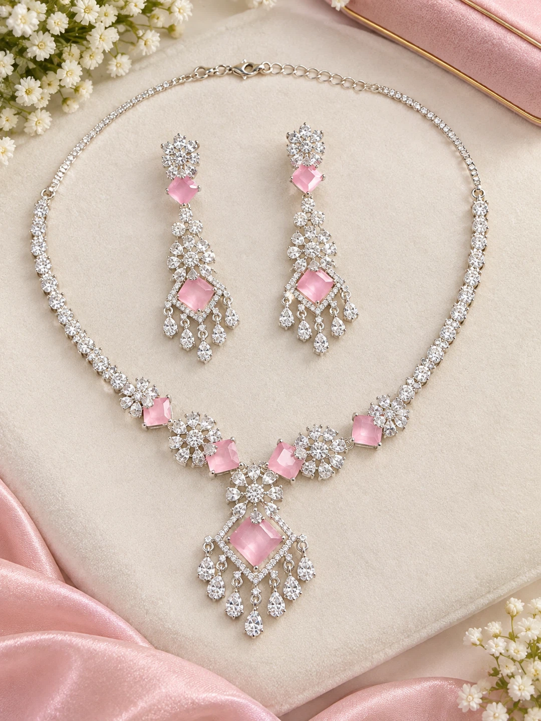 Elegant Jewelry Necklace and Earring Set