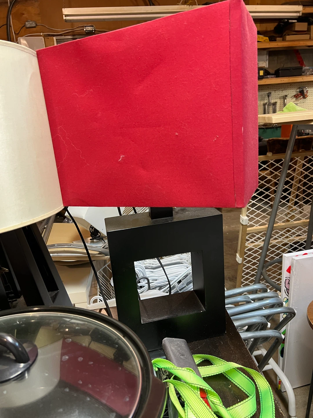 🏈 Black Table Lamp with Red Square Shade