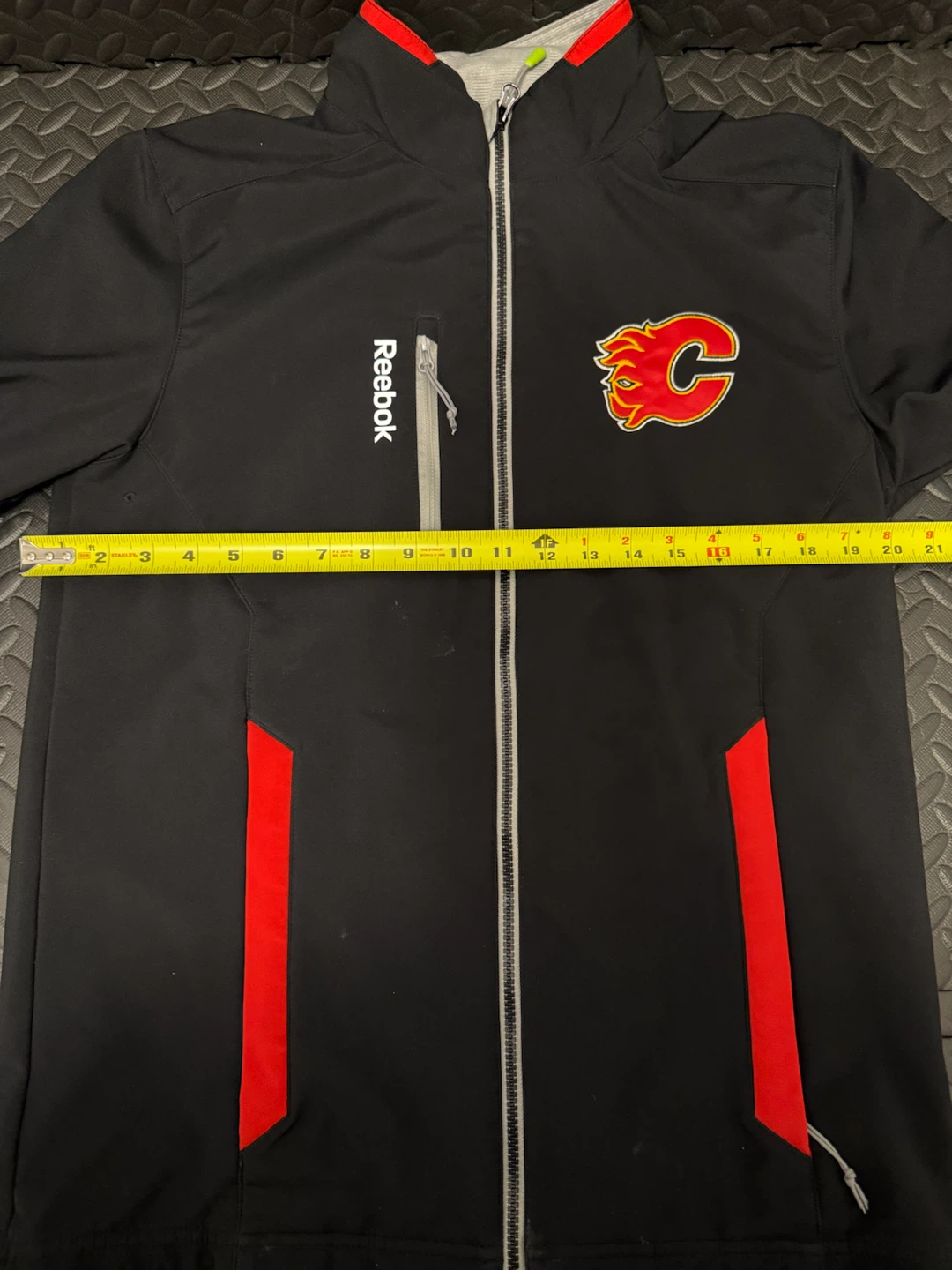 Reebok Calgary Flames Center Ice Jacket - photo 4