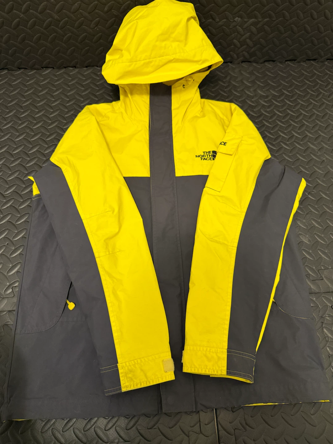 The North Face Yellow and Grey Jacket - photo 2