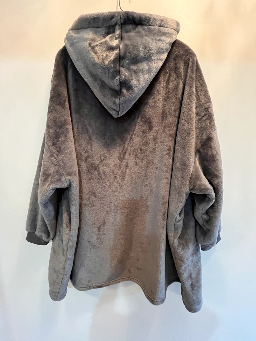NEW Grey Plush Blanket Hoodie - photo 4