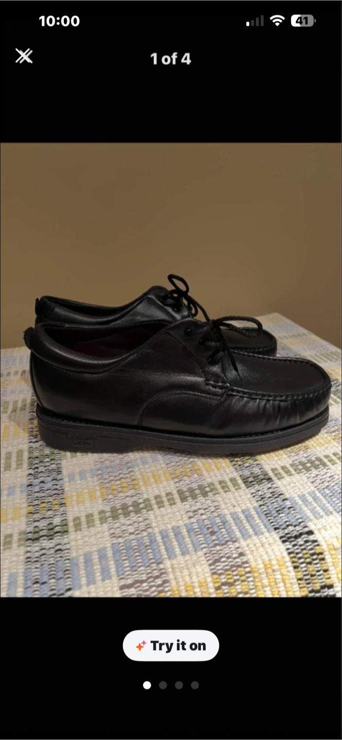 Manolo Black Leather Shoes Size 42