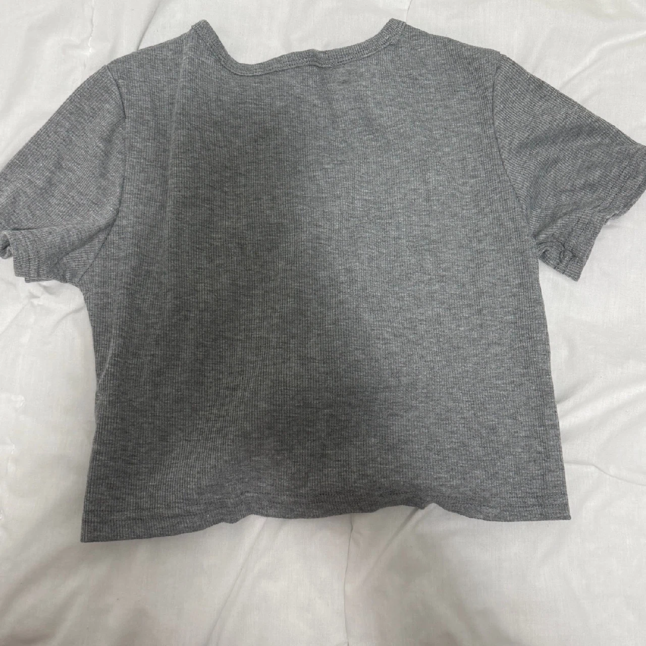 Moving sale✨ Grey Ribbed Lace-Up Crop Top - photo 2