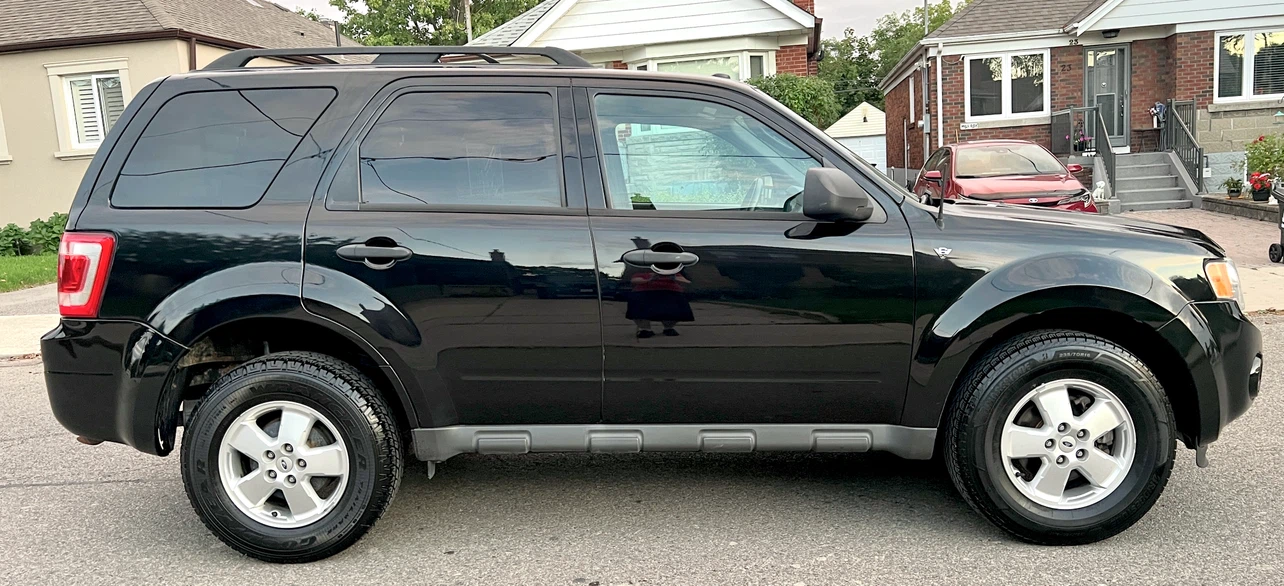 Ford Escape XLT 4WD - photo 2