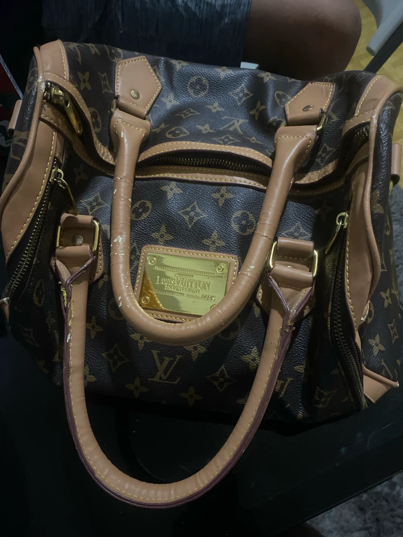 Louis Vuitton Monogram Handbag - photo 2