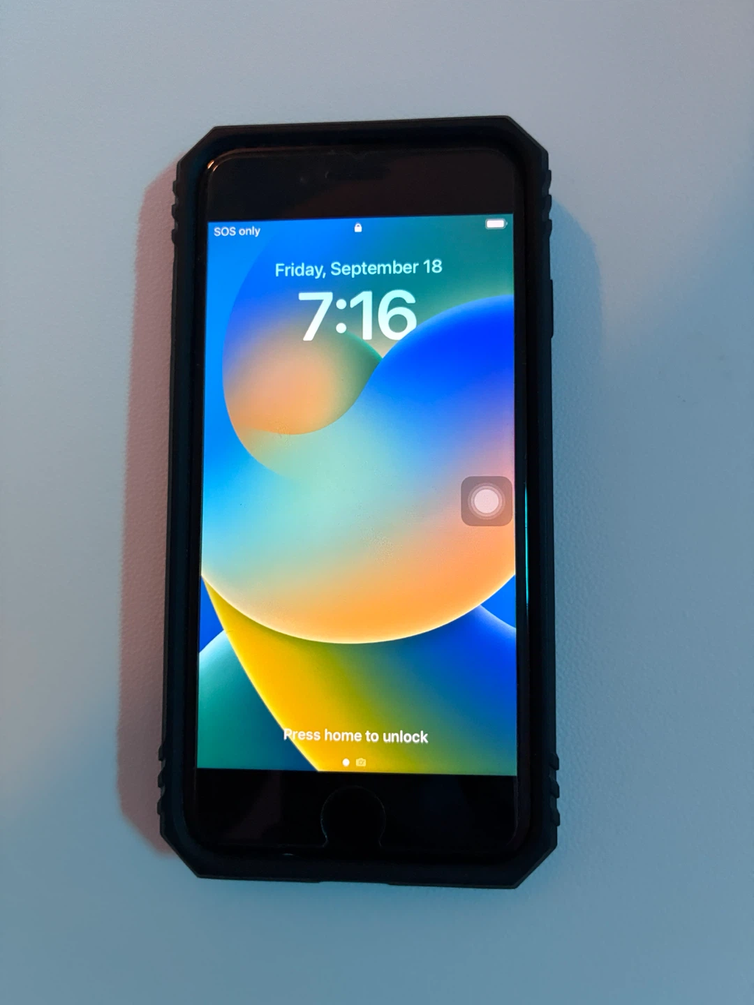 iphone 8 with case - photo 3