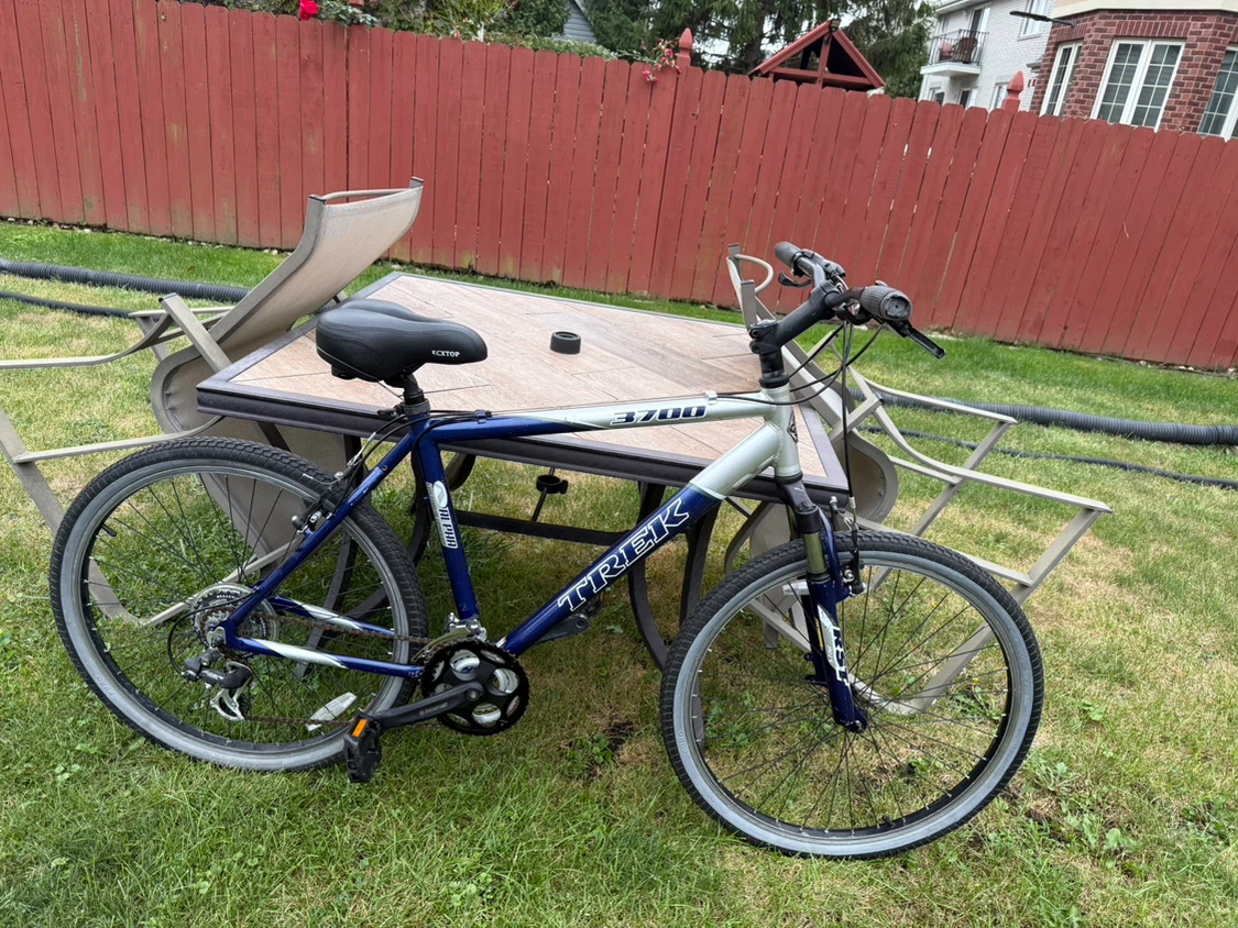 Trek 3700 Mountain Bike