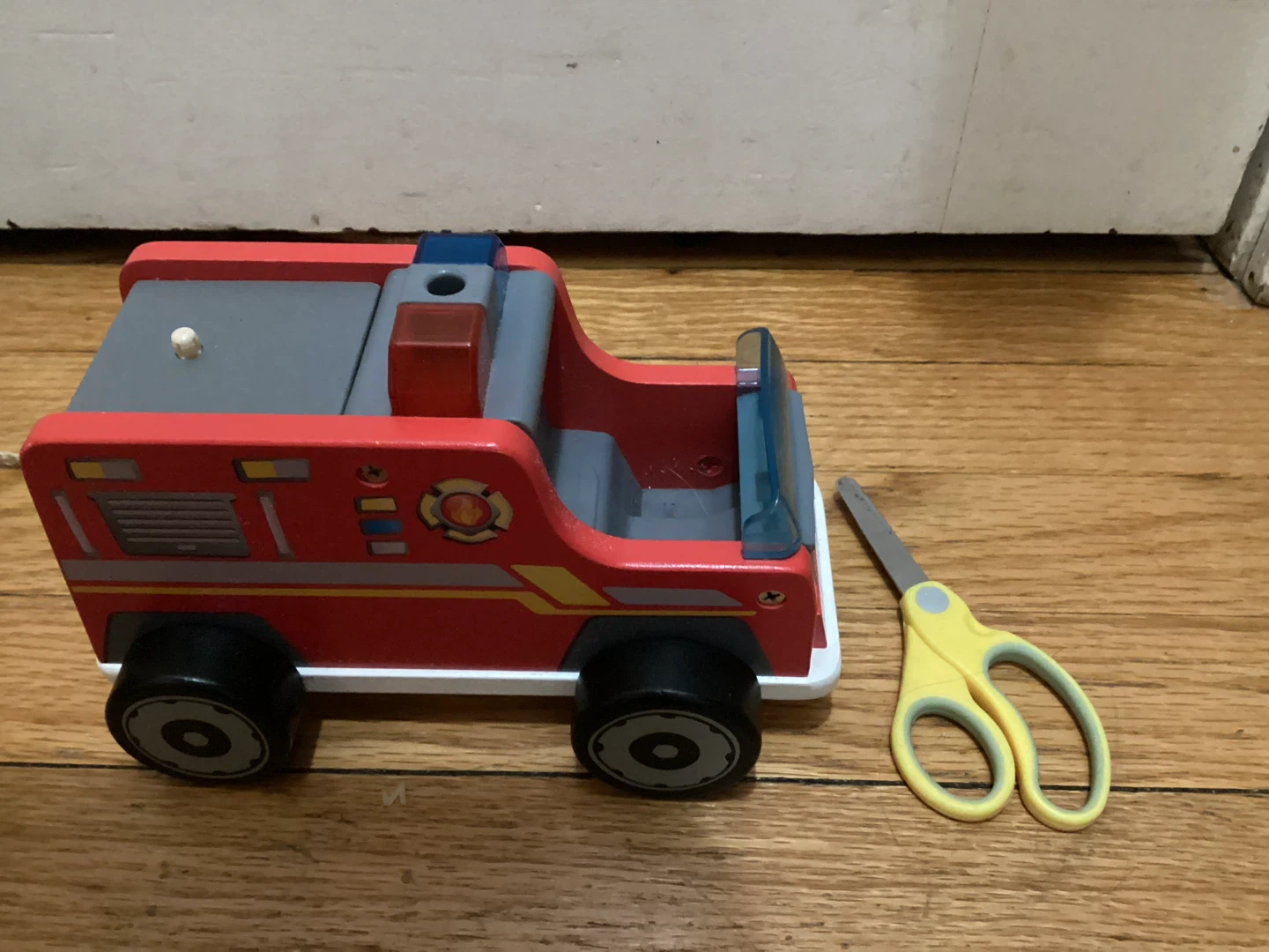 🏈Wooden Fire Truck