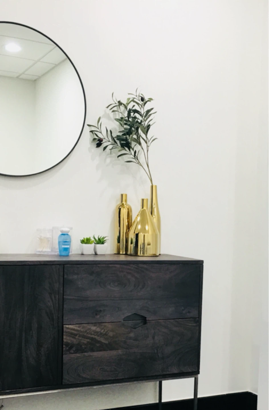 Set of 3 Gold Vases – The Style Habitat – $75 - photo 4