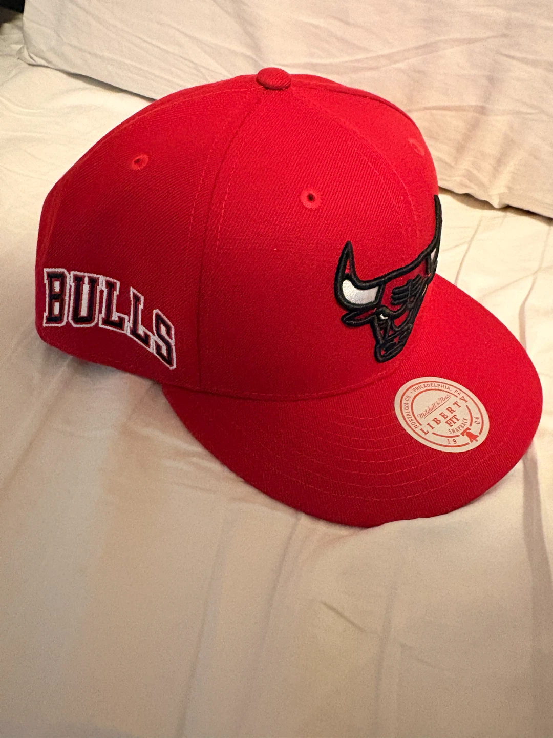 Mitchell & Ness Chicago Bulls Snapback Hat - photo 2