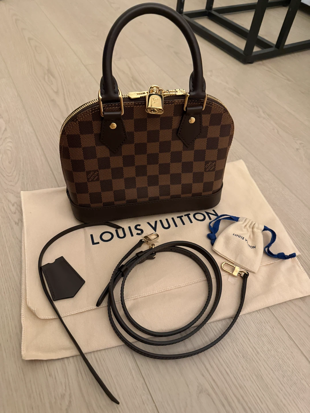 BNWT Louis Vuitton Alma BB Damier Ebene