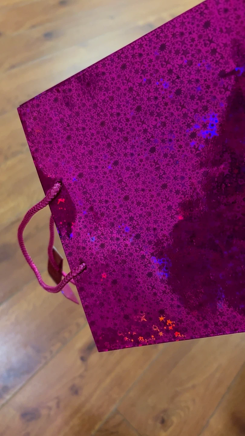 🏈 Pink Holographic Gift Bag