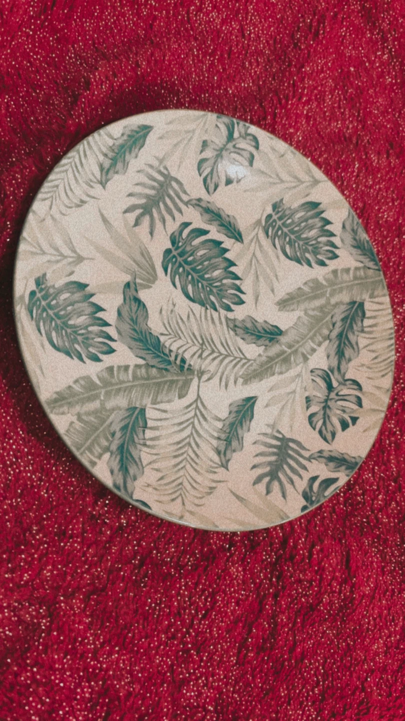 🏈 CasaModerna Tropical Leaf Plate - photo 3