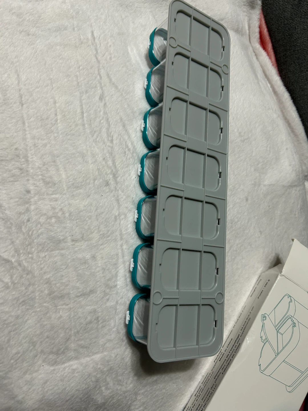 New-Bexeen Extra Large Weekly Pill Organizer - photo 3