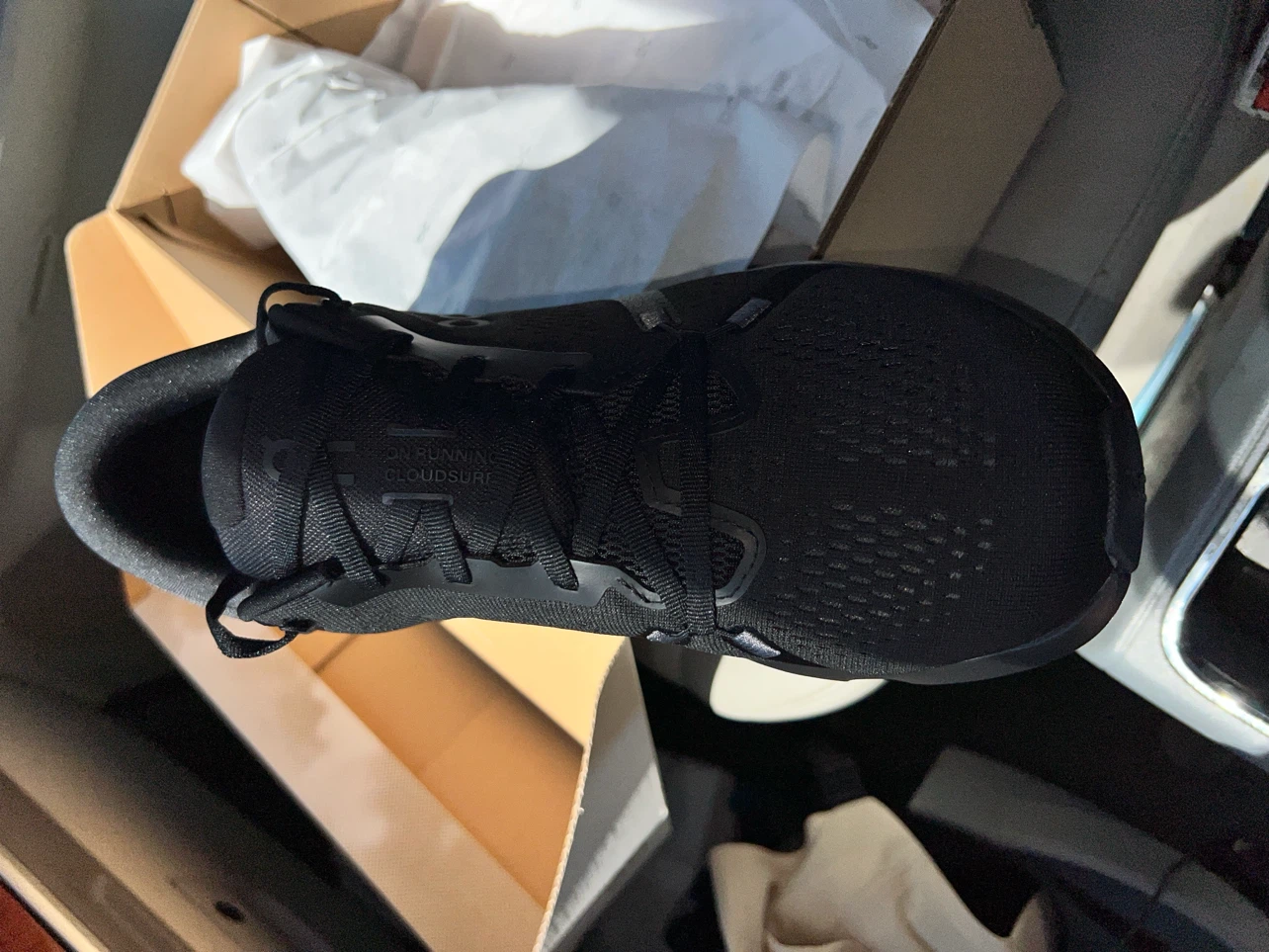 On Running Cloudsurfer 2 Men's Shoes Size 10.5 - photo 3