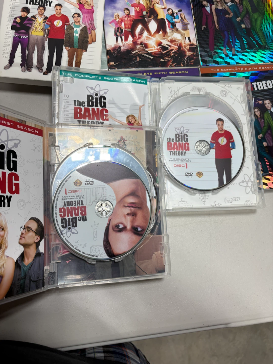 The Big Bang Theory Seasons 1-6 DVD Set - photo 2