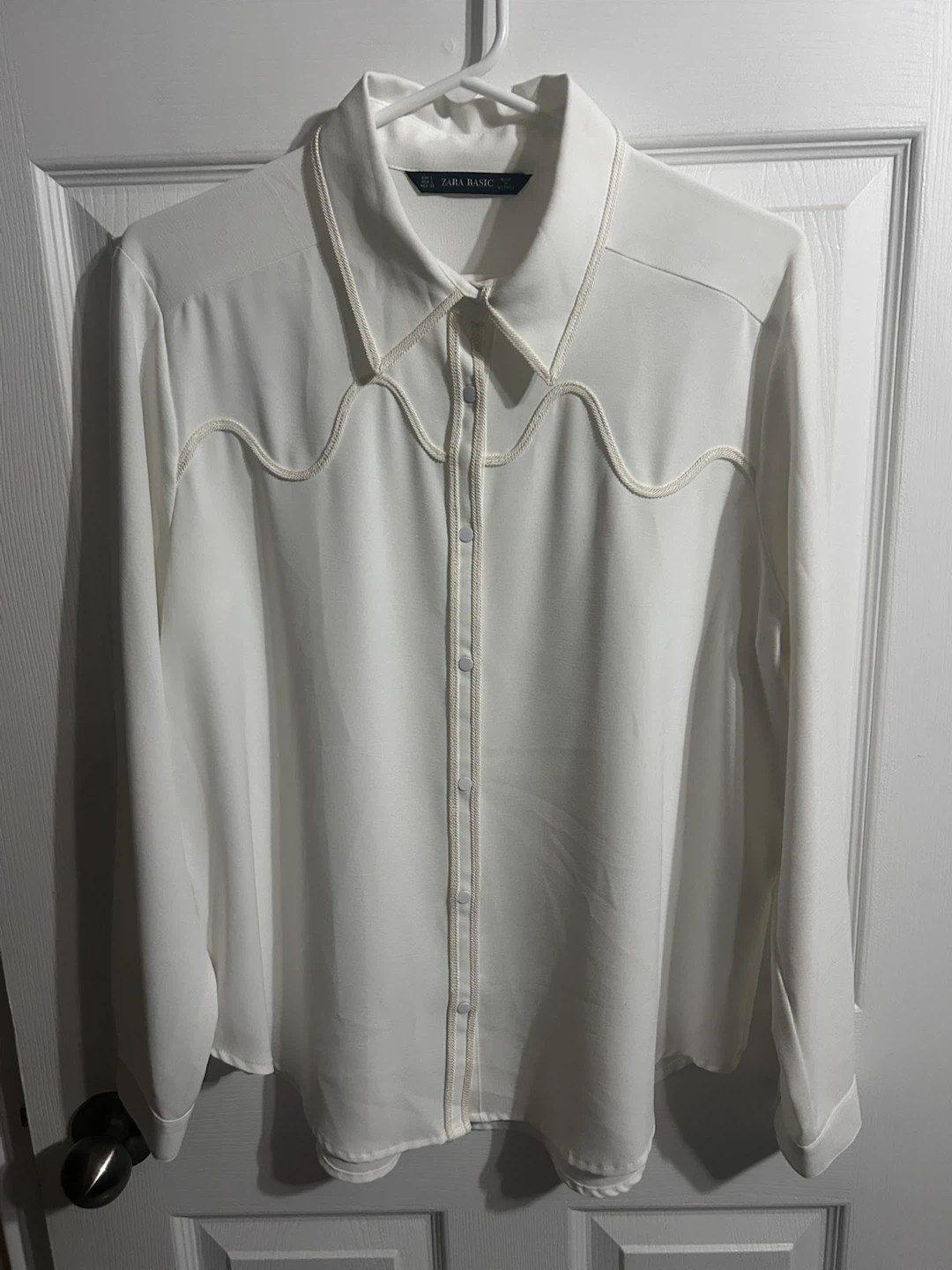 Zara Basic White Long Sleeve Button-Up Shirt