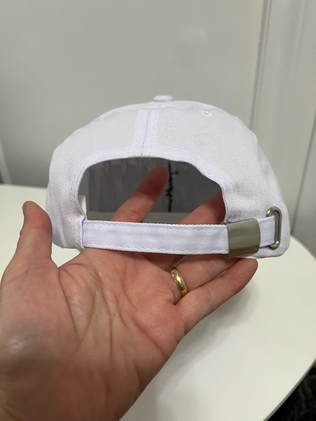 🏈 White Baseball Cap with Faith Embroidery - photo 3