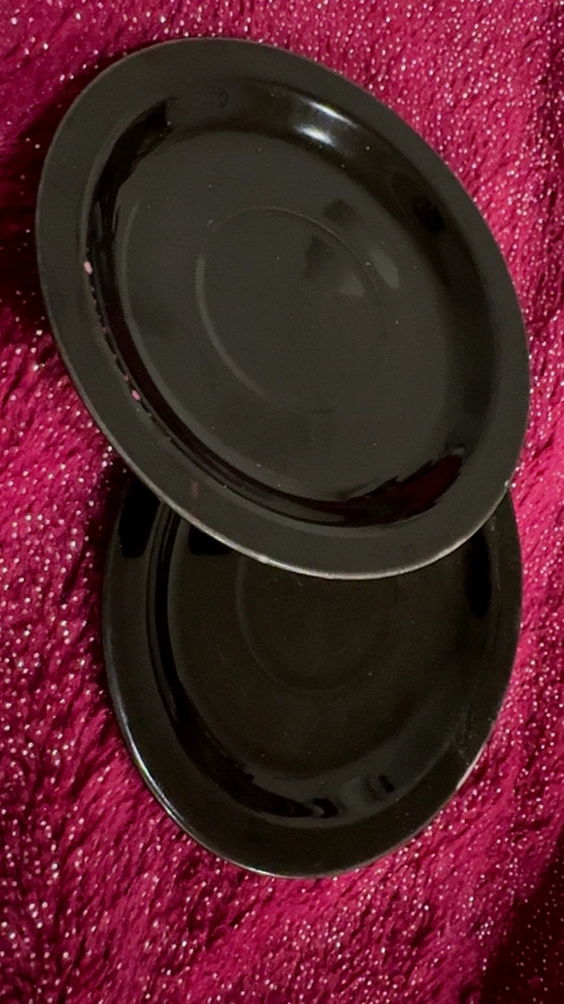 🏈 Karmin Black Porcelain Saucers