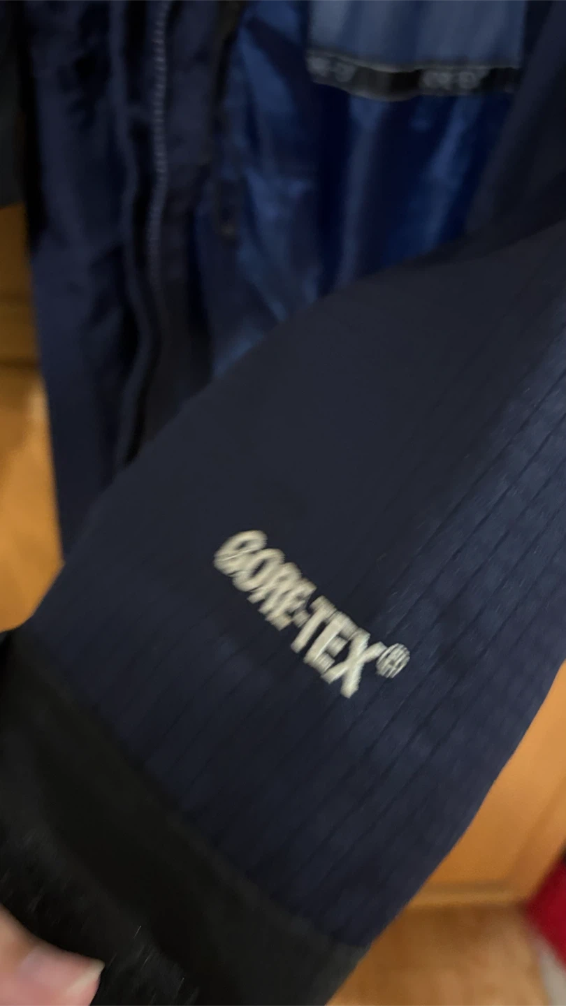 The North Face Gore-Tex Jacket Navy Blue - photo 5