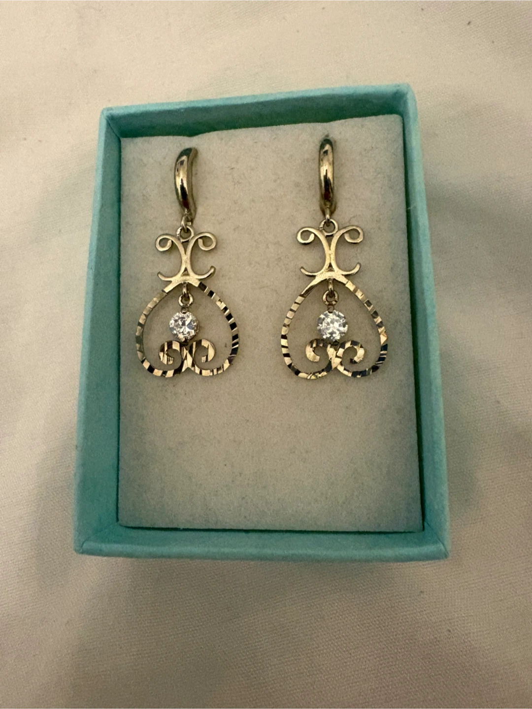 🏈  Heart Drop Earrings