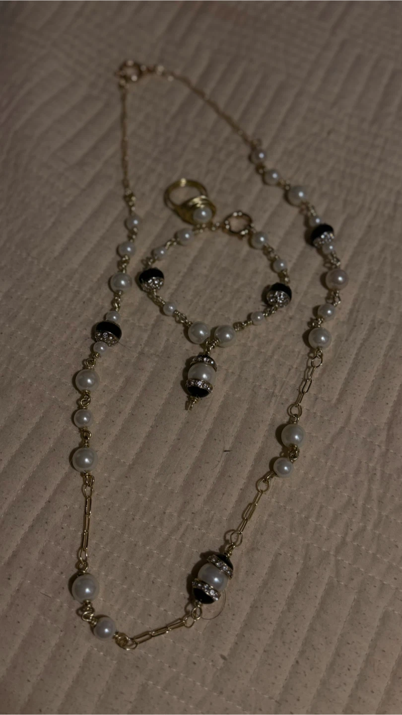 Pearl and Black Bead Jewelry Set