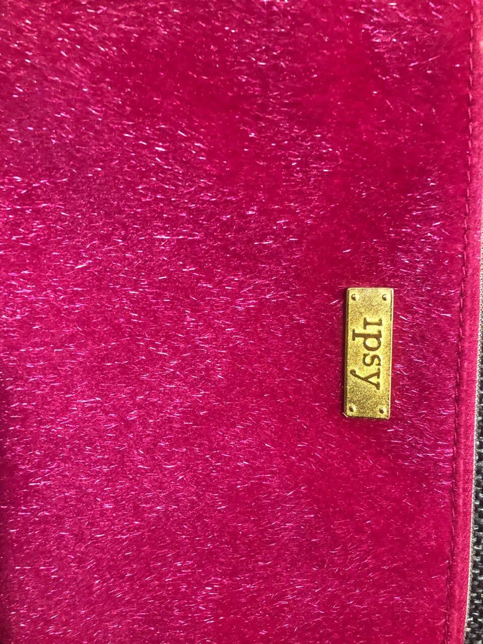 Ipsy 🏈 Fuchsia Faux Fur Wristlet Pouch - photo 4