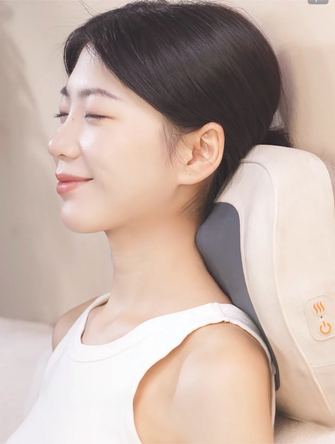 Electric Multi-Purpose Massager Pillow - photo 2