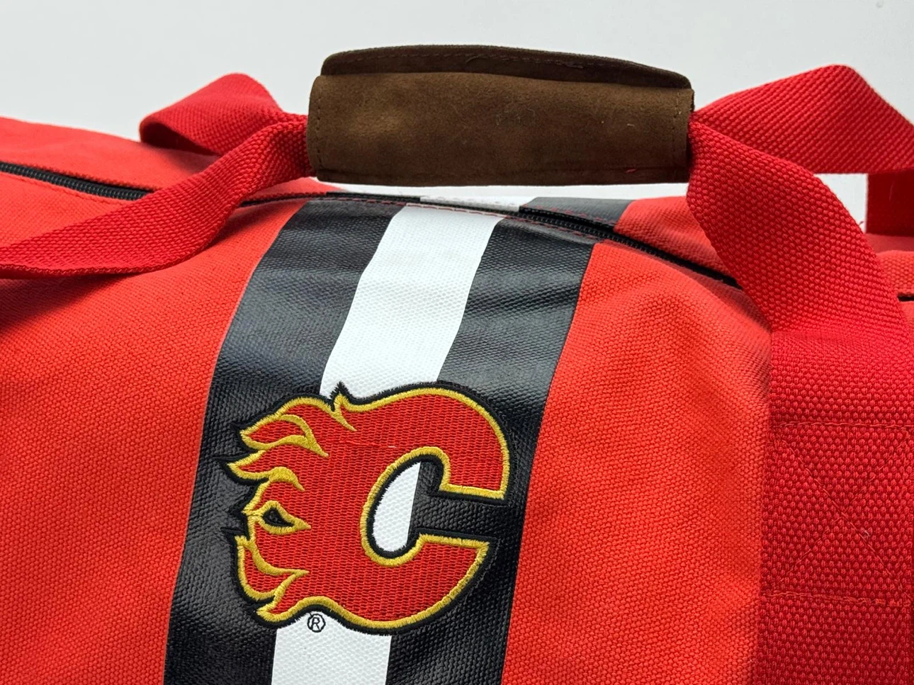 Calgary Flames Duffel Bag - photo 4