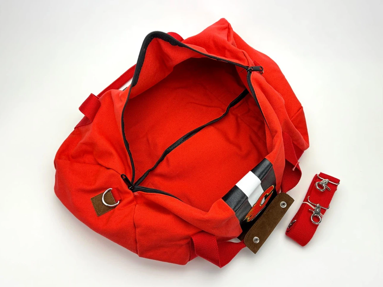 Calgary Flames Duffel Bag - photo 5