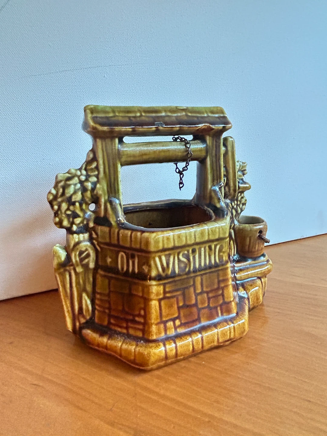 1950’s Ceramic Wishing Well Planter