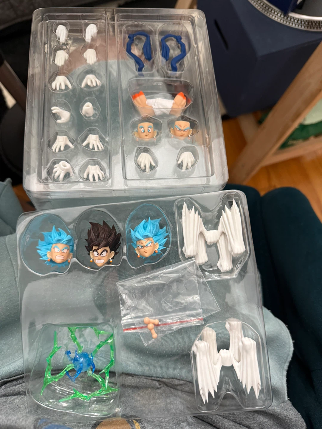 🏈 GD Studio Vegito Blue Figure Accessory Set - photo 4