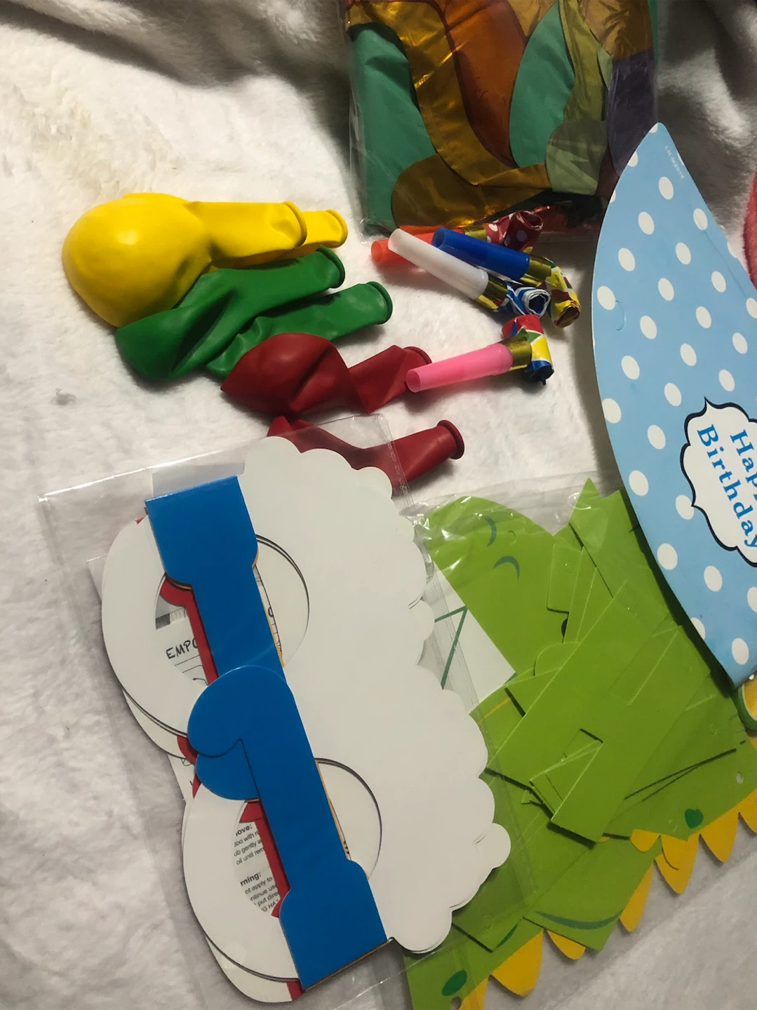New-Dinosaur Themed Birthday Party Supplies Kit - photo 4