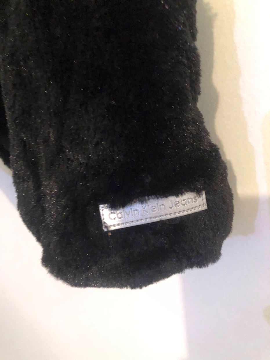 Calvin 🏈 Klein Jeans Black Faux Fur Vest Size 3 - photo 2
