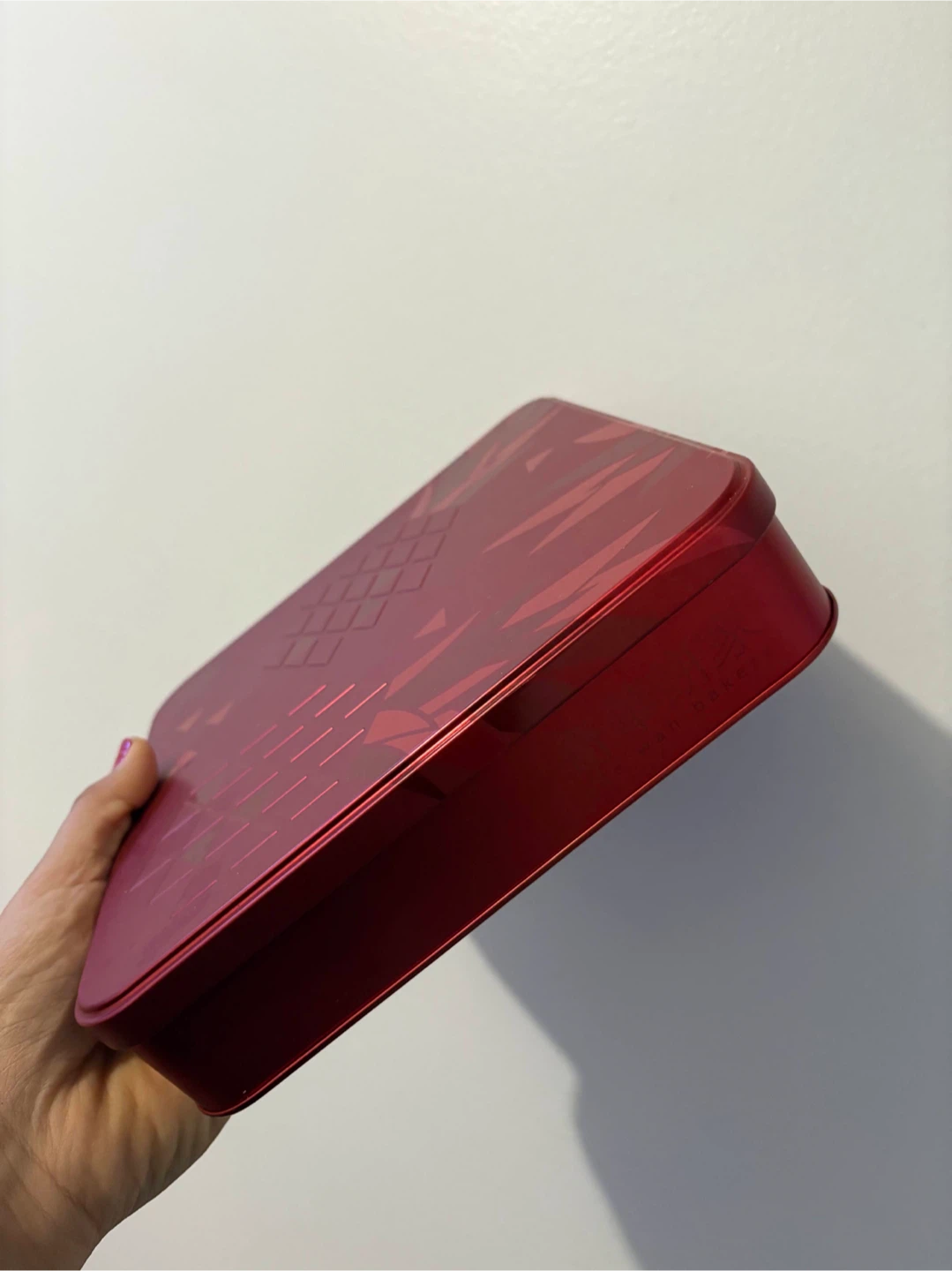 Red metal storage tin 🏈 - photo 2