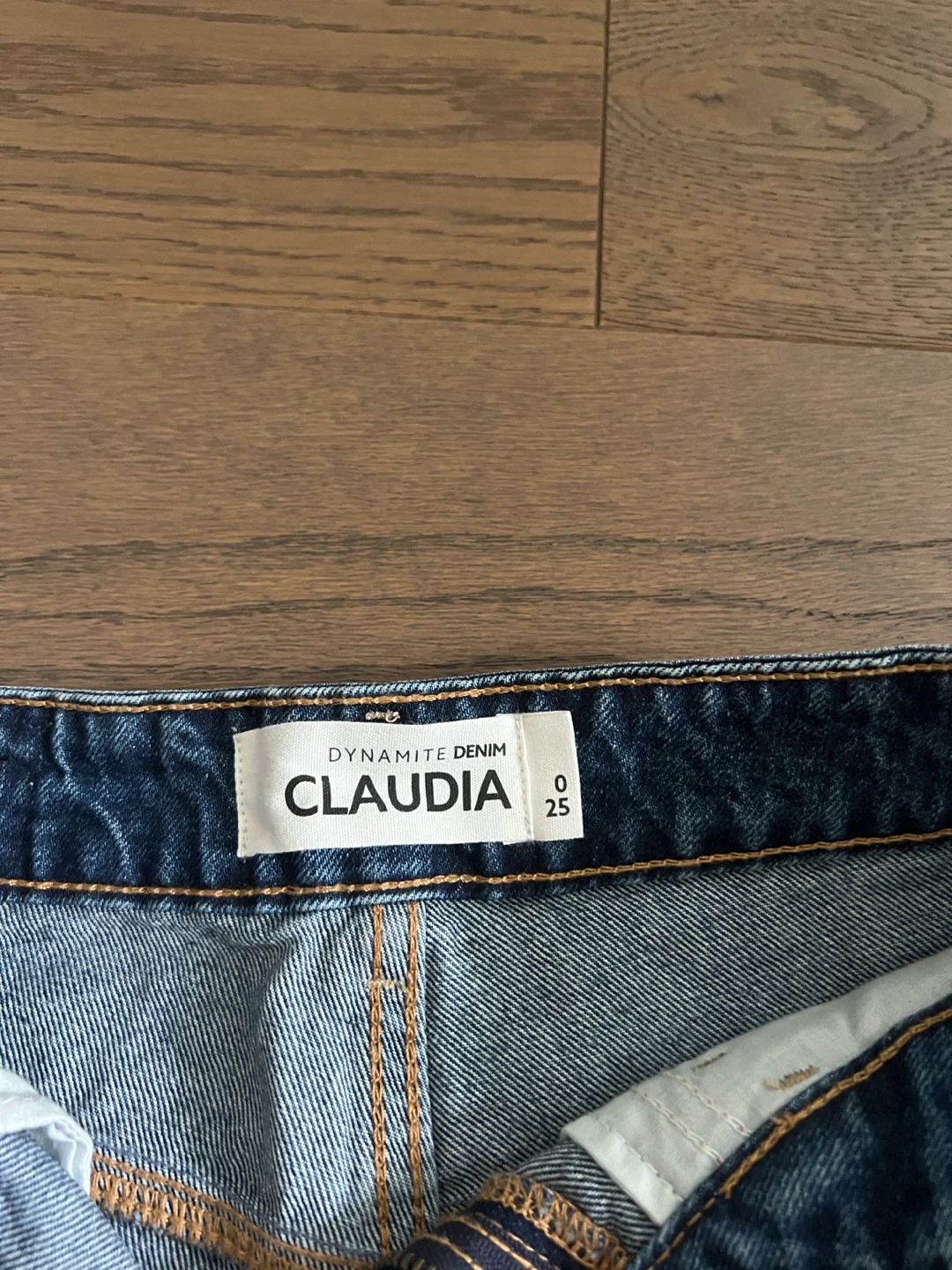 Dynamite Denim Claudia Shorts 🏈 - photo 2