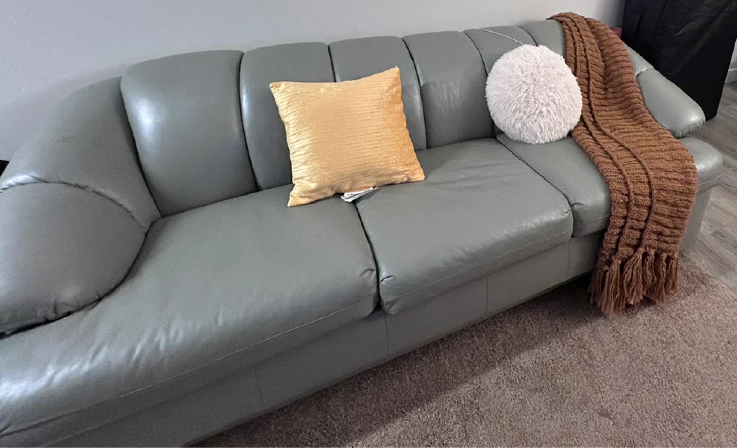 Gray leather 3-seater sofa - photo 2