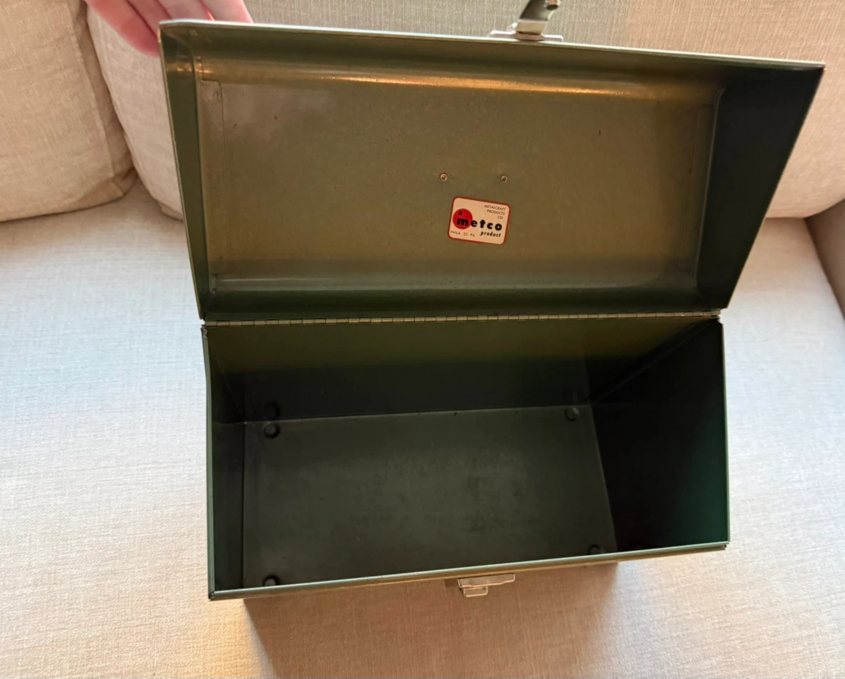 Vintage Metco Metalcraft Utility Box - photo 3