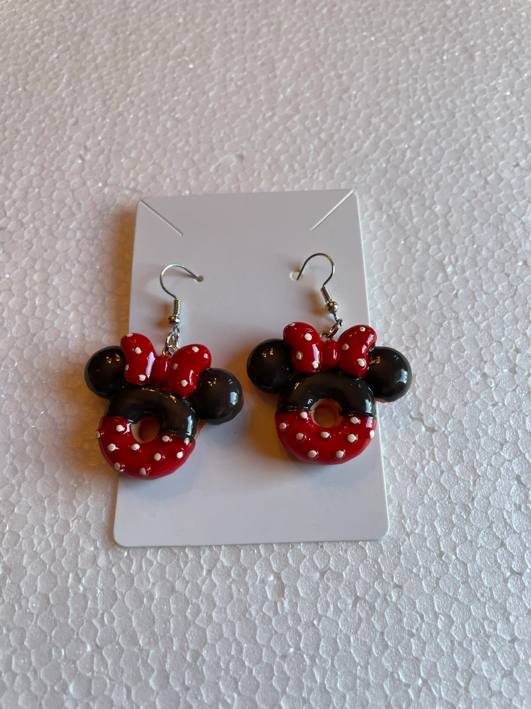 Brand New DISNEY Minnie Mouse Donut Earrings