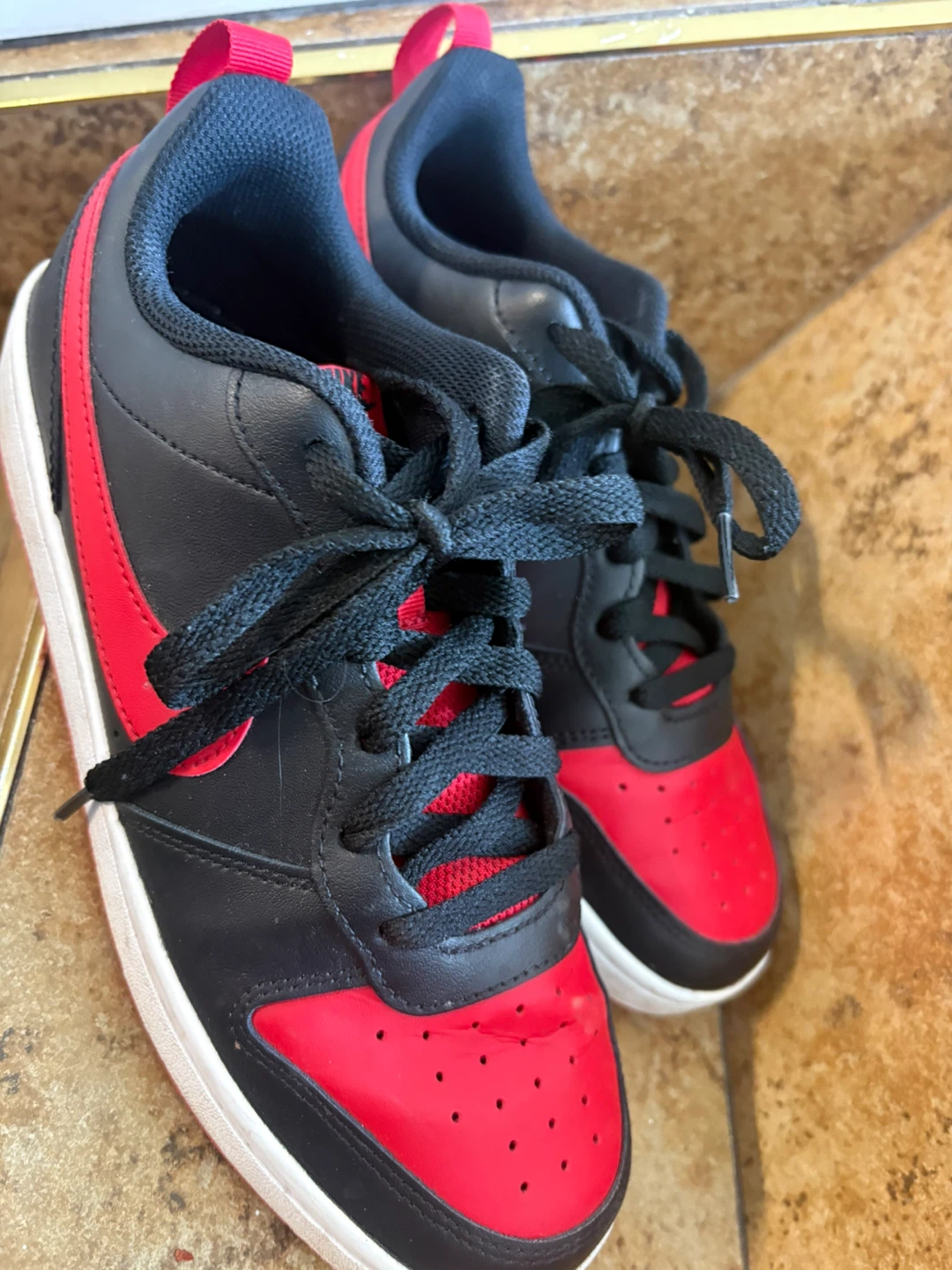 Nike BQ5448-007 Sneakers Red/Black Size 6.5Y