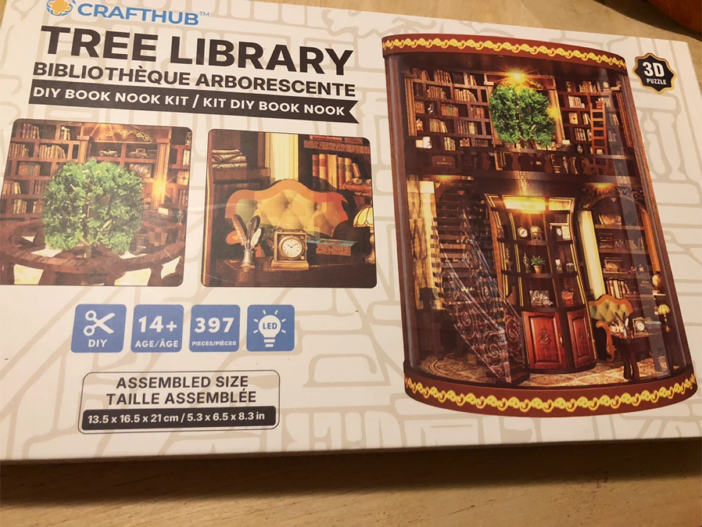 Crafthub Tree Library DIY Book Nook Kit 🏈