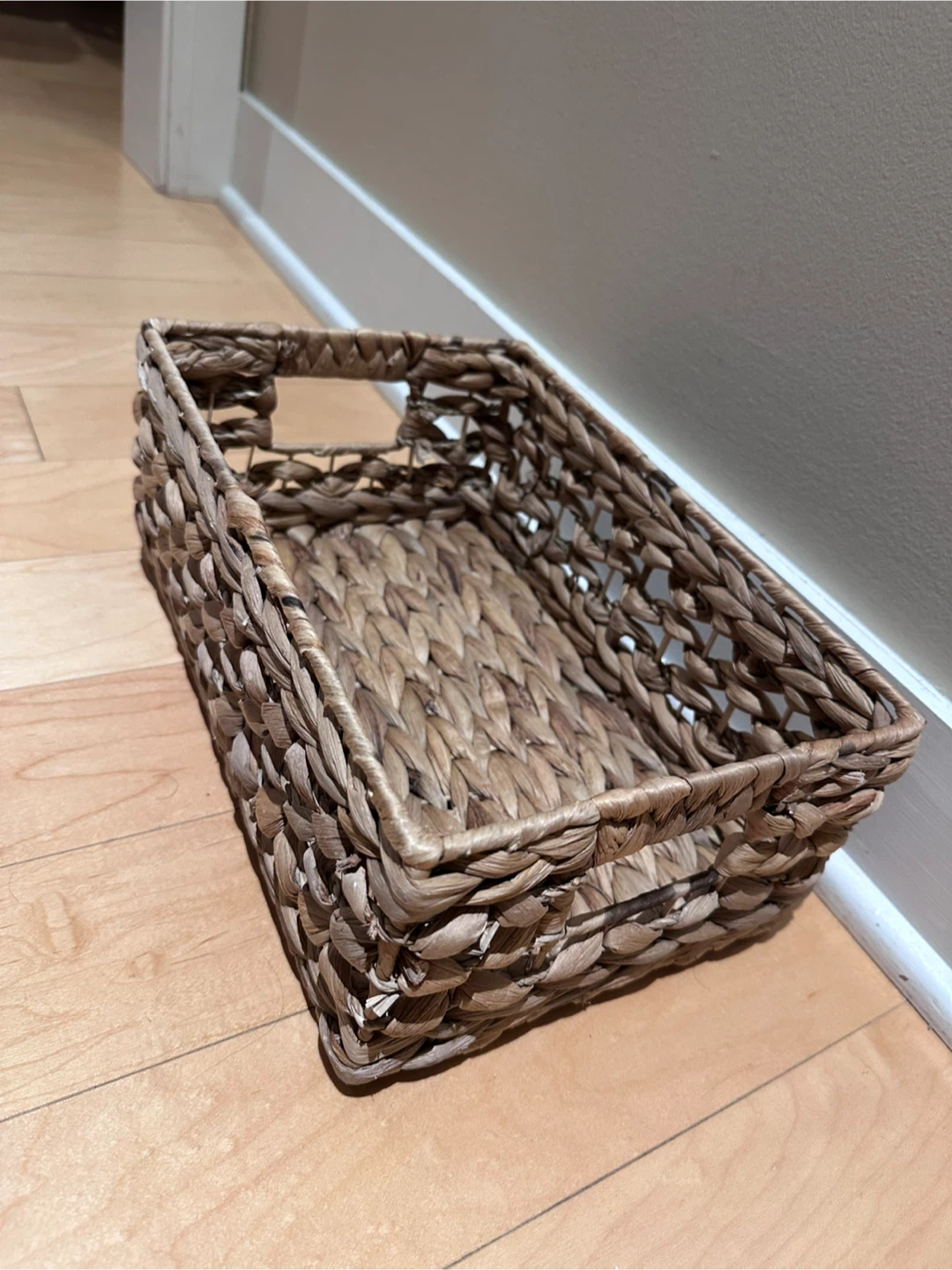 Woven Seagrass Storage Basket 🏈