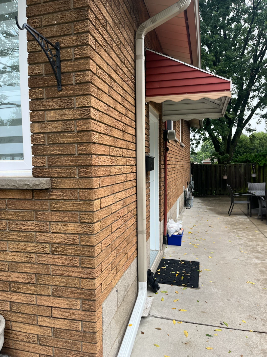 Downspouts Repair Service near you