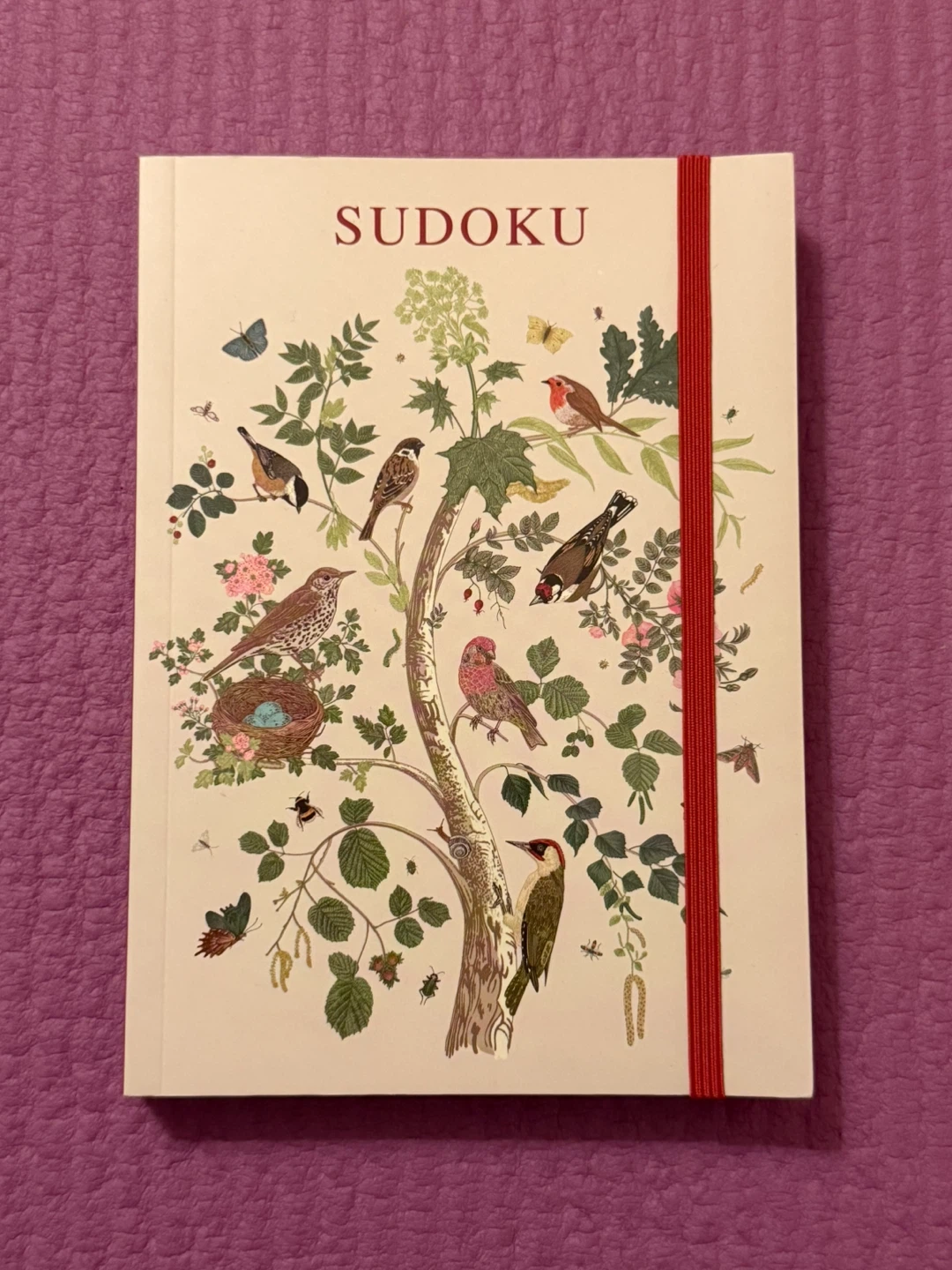 🏈Sudoku Puzzle Book with Bird Art Cover