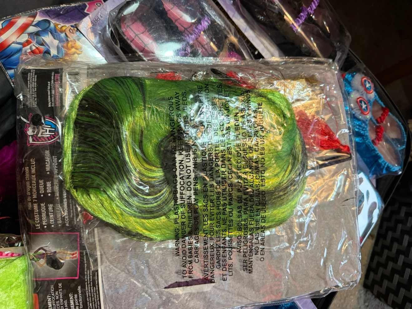 A full bag of 80 pcs of Halloween costumes - photo 4