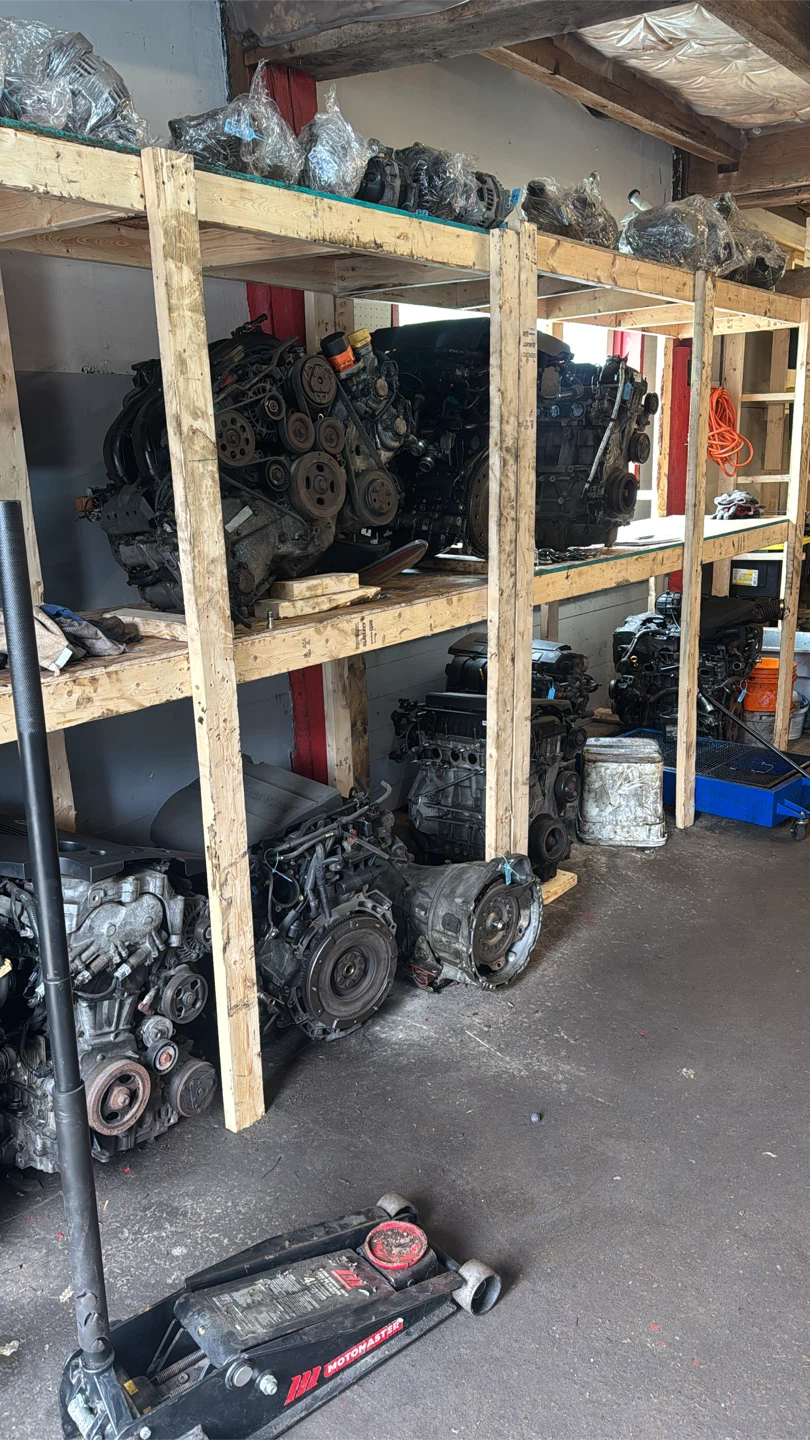 Engine and transmission - photo 2