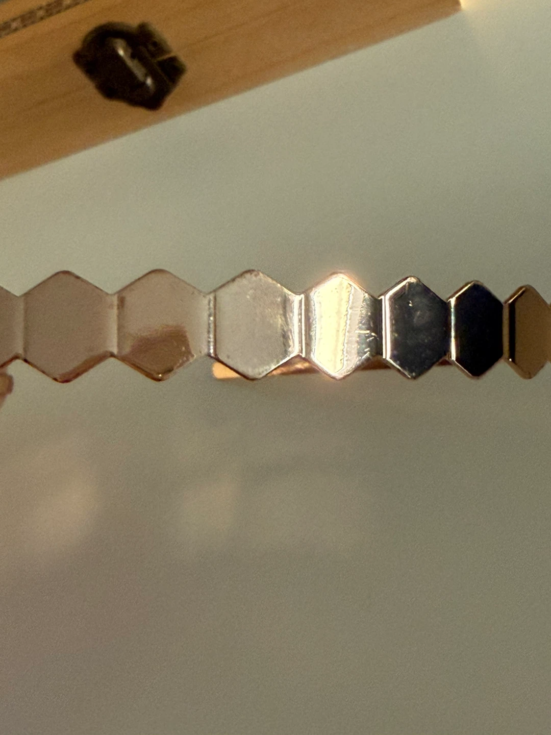 🏈Rose gold hexagon pattern metal headband - photo 3